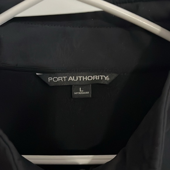 Port Authority soft shell jacket! - Picture 3 of 4